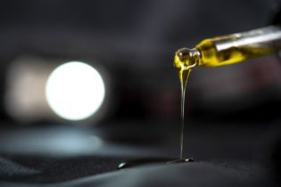 Voici notre guide sur la meilleure huile de CBD